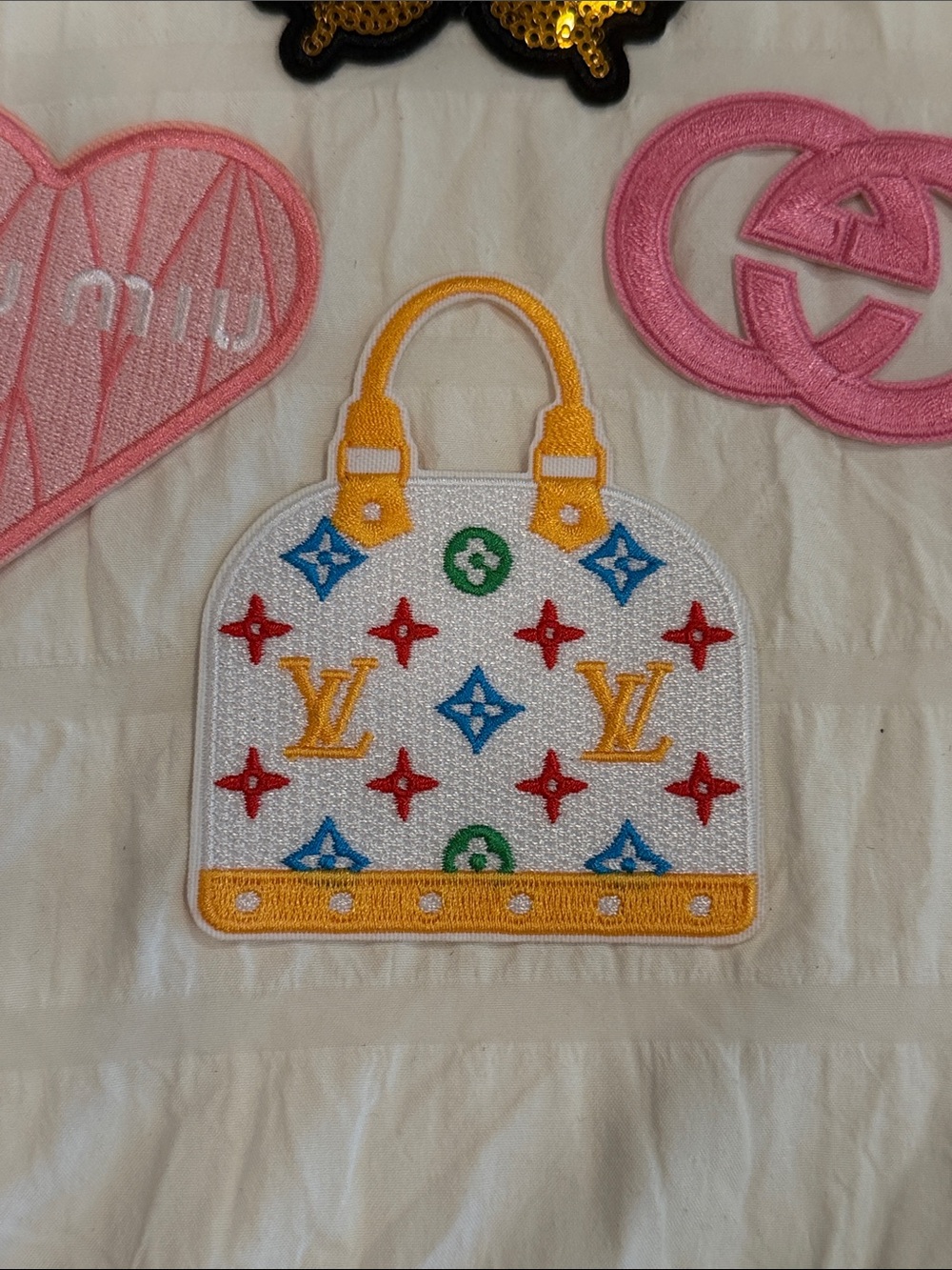 Iron on patches (4) - Picture 2 of 5